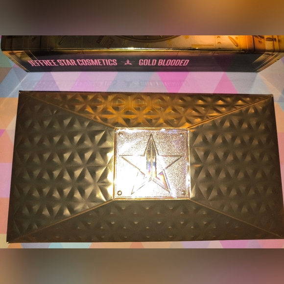 Jeffree Star GOLD BLOODED PALETTE - Picture 8 of 13